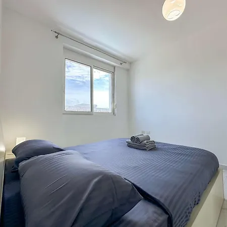 Starfish Appartement Golem (Tirana)