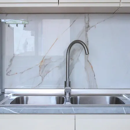 Starfish Golem (Tirana)