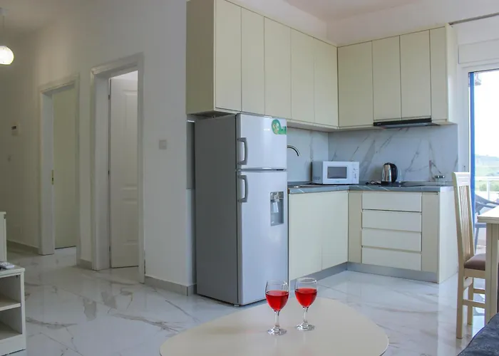 Starfish * Golem (Tirana)