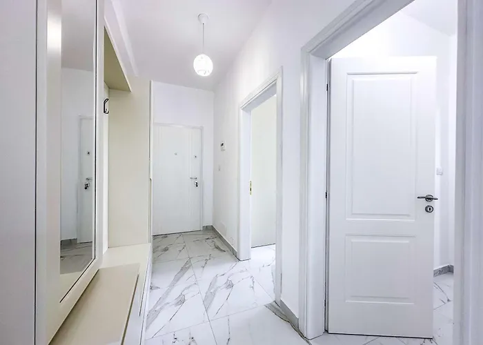 Apartment Starfish Golem (Tirana)