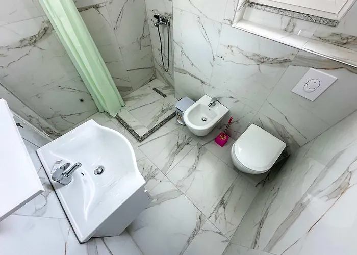 Starfish Apartment Golem (Tirana)